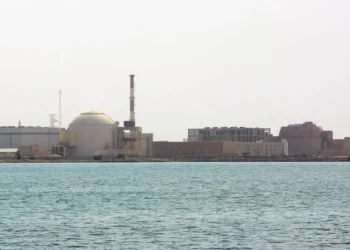 H Ρωσία ζητά «παύση πυρός» από ΗΠΑ–Ισραήλ για εκκένωση προσωπικού από το Ιράν