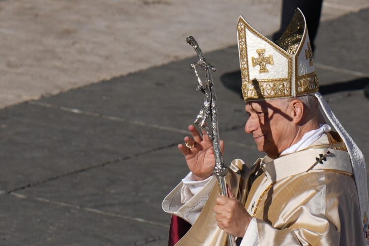 Με λάθος Πάπα φαίνεται να τα έβαλε ο Τραμπ…