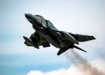 Σαν Σήμερα στις 02/04/1974 Προσγειώθηκαν στην 111ΠΜ τα πρώτα F-4, προοριζόμενα για την 339Μ, προερχόμενα από τις ΗΠΑ.