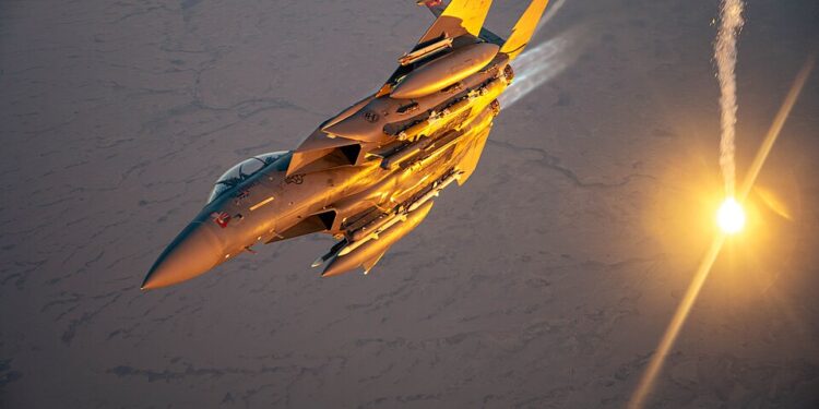 Διασώθηκε από τους Αμερικανούς ο ένας από τους Χειριστές  του F-15 (video)