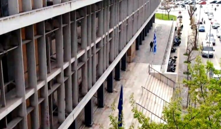Αναστάτωση στα Δικαστήρια Θεσσαλονίκης από απειλή για βόμβα – Αποδείχθηκε φάρσα