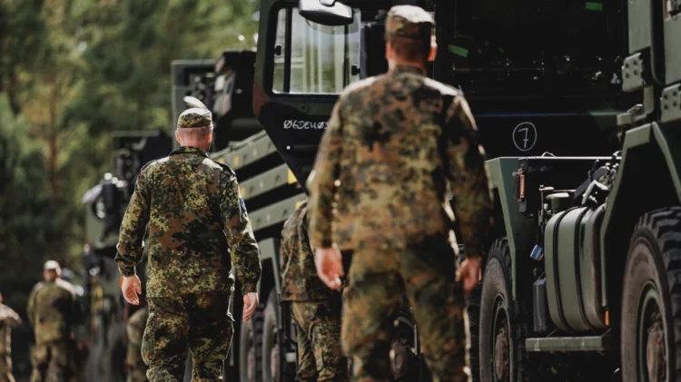 Ευρωπαϊκό ΝΑΤΟ στο τραπέζι: Σχέδιο άμυνας χωρίς τις ΗΠΑ – Καθοριστικός ο ρόλος της Γερμανίας