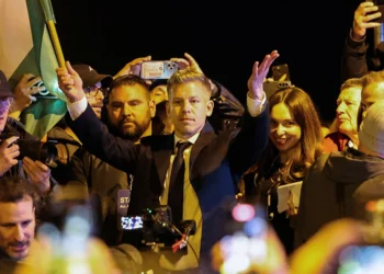 Θρίαμβος Μάγιαρ στην Ουγγαρία: Το τέλος της εποχής Όρμπαν και οι γεωπολιτικές ανατροπές