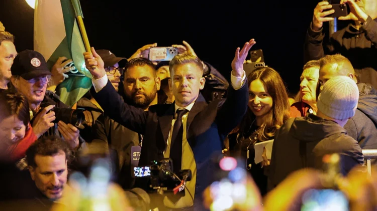 Θρίαμβος Μάγιαρ στην Ουγγαρία: Το τέλος της εποχής Όρμπαν και οι γεωπολιτικές ανατροπές