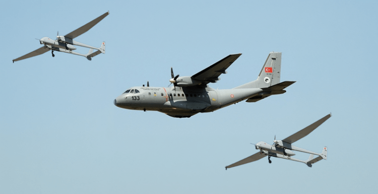 Τουρκικές παραβιάσεις στο FIR Αθηνών — 8 παραβιάσεις από CN-235 και UAV