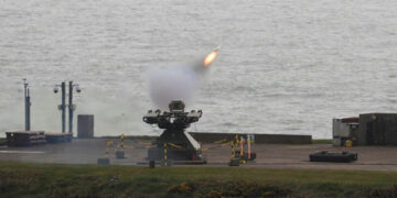 H Βρετανία στέλνει αντιαεροπορικό σύστημα στο Κουβέιτ μετά από ιρανική επίθεση σε πετρελαϊκές εγκαταστάσεις