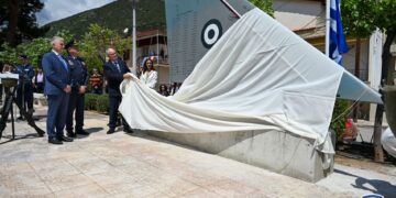 Τελετή Αποκαλυπτηρίων Μνημείου Πεσόντων Αεροπόρων Νομού Φωκίδας