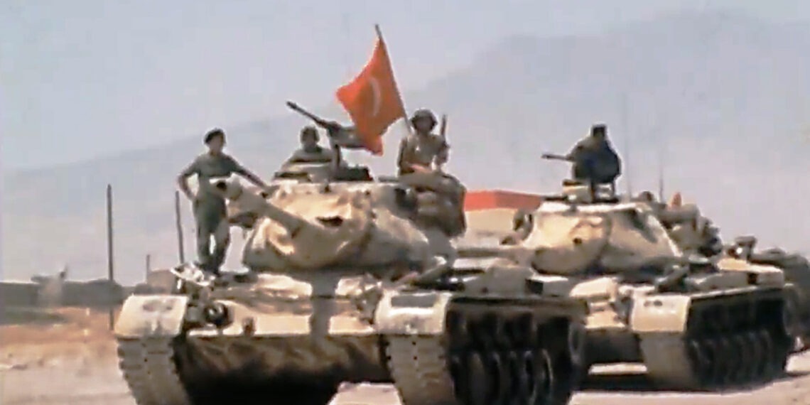 Οι Τούρκοι κατέβασαν 15 άρματα μάχης  στην Νεκρή ζώνη της Κύπρου