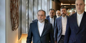 Νέα πρόταση του Ιράν στις ΗΠΑ: Τρία βήματα για επανέναρξη των συνομιλιών με φόντο τα Στενά του Ορμούζ