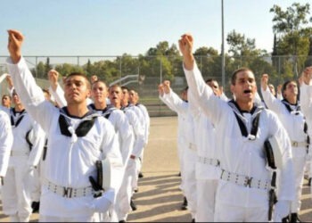 Με Διαταγή του ΥΠΕΘΑ προσκαλούνται να καταταγούν στο Πολεμικό Ναυτικό με τη 2026 Β΄/ ΕΣΣΟ