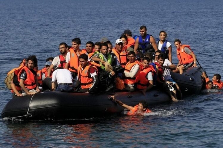 Ακόμη 2 λέμβους με 72 λαθρομετανάστες εντοπίστηκαν νότια της Γαύδου