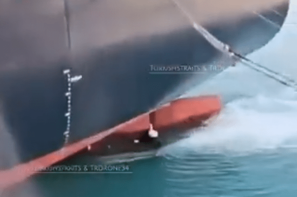 Θαλάσσια drones χτύπησαν τρία πετρελαιοφόρα κοντά στην Τουρκία – Στο στόχαστρο ο «σκιώδης στόλος» της Ρωσίας