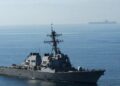 Μεγάλη πυρκαγιά στο αντιτορπιλικό USS Higgins