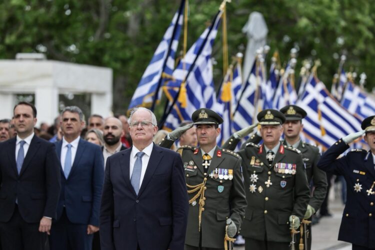 Η Αλεξανδρούπολη γιόρτασε 106 χρόνια ελευθερίας παρουσία του ΠτΔ (video)