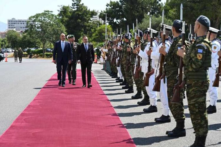 Δένδιας – Νούφι: Στο επίκεντρο η ενίσχυση της αμυντικής συνεργασίας Ελλάδας – Αλβανίας και η Κυβερνοασφάλεια