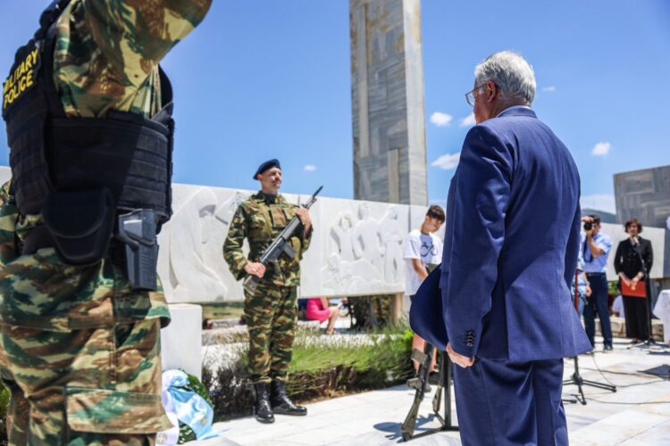 Δίστομο 1944: «Η Ιστορία δεν ξεχνά» – Μήνυμα Τασούλα για τη θηριωδία των Ναζί