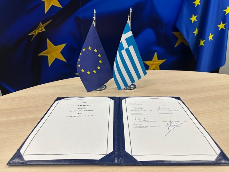 SAFE: Η Ελλάδα υπέγραψε τη συμμετοχή της στο ευρωπαϊκό πρόγραμμα άμυνας