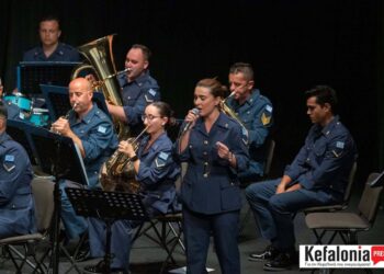 Η Μπάντα της Πολεμικής Αεροπορίας ενθουσίασε το κοινό στον «Κέφαλο»