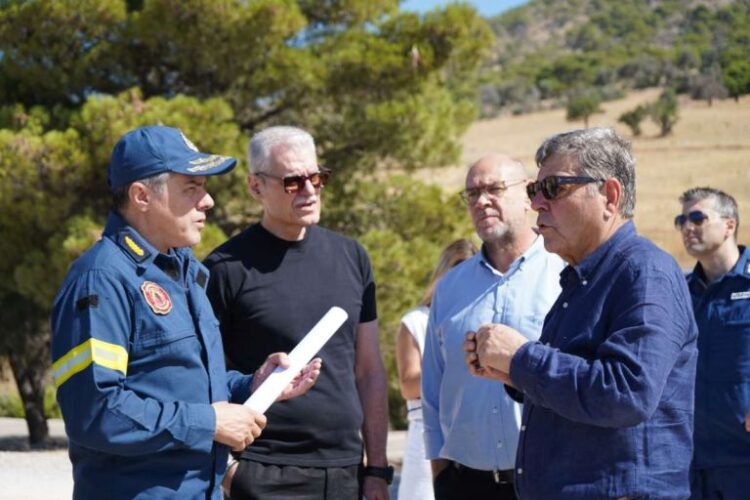 Ο Υπουργός  Ευάγγελος Τουρνάς, πραγματοποίησε  αυτοψία σε περιοχές της Δυτικής Αττικής,
