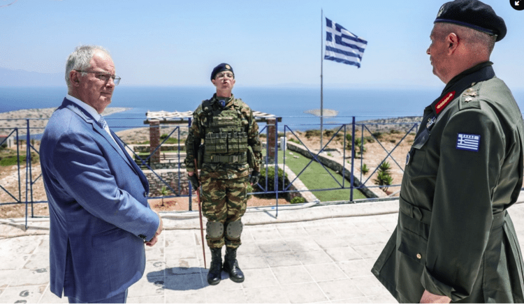 Στο Επιτηρητικό Φυλάκιο Αγαθονησίου με υπηρεφάνια...Ο ΠτΔ 1 Στο Επιτηρητικό Φυλάκιο Αγαθονησίου με υπηρεφάνια…Ο ΠτΔ