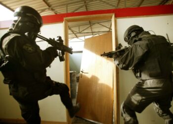 Στο στόχαστρο οι έρευνες της Αντιτρομοκρατικής για τον εντοπισμό των άλλων ατόμων