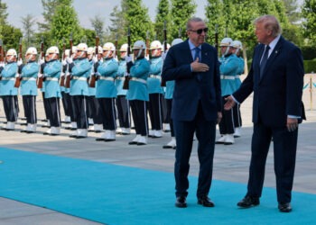 Ο Τραμπ κατηγόρησε την Ιταλία, τη Γερμανία και τη Γαλλία ότι αρνήθηκαν να στηρίξουν τις ΗΠΑ 7 Ο Τραμπ κατηγόρησε την Ιταλία, τη Γερμανία και τη Γαλλία ότι αρνήθηκαν να στηρίξουν τις ΗΠΑ