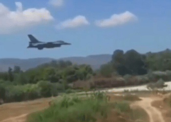 Αναγκαστική προσγείωση F-16 της Πολεμικής Αεροπορίας στη Ζάκυνθο…Καρέ-Καρέ (video)
