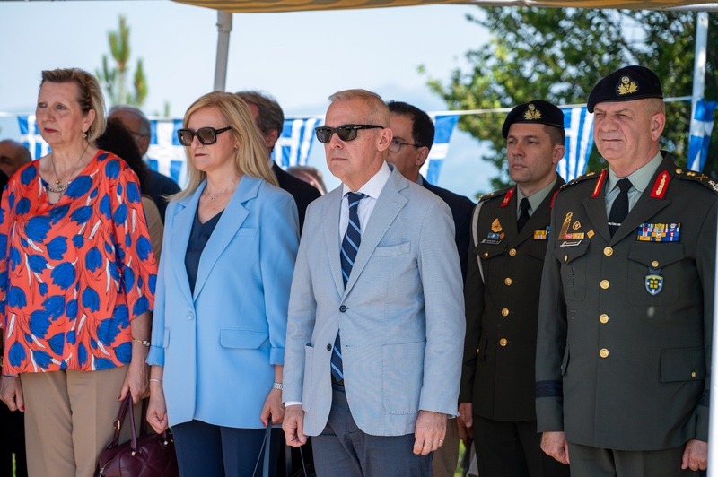 Δαβάκης από τη Φούρκα: «Η Ελληνίδα αποτελεί εγγύηση για την ανεξαρτησία του Έθνους» 8 3 4