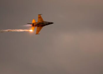 Ρουμανικό F-16 κατέρριψε μη επανδρωμένο αεροσκάφος – Νέα παραβίαση του εναέριου χώρου 6 Ρουμανικό F-16 κατέρριψε μη επανδρωμένο αεροσκάφος – Νέα παραβίαση του εναέριου χώρου