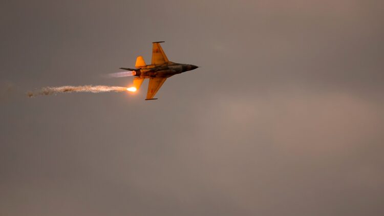 Ρουμανικό F-16 κατέρριψε μη επανδρωμένο αεροσκάφος – Νέα παραβίαση του εναέριου χώρου 1 Ρουμανικό F-16 κατέρριψε μη επανδρωμένο αεροσκάφος – Νέα παραβίαση του εναέριου χώρου