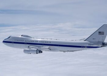 Το Boeing E-4B “Nightwatch” της Πολεμικής Αεροπορίας των ΗΠΑ, προσγειώθηκε στην αεροπορική βάση της Σούδας. 7 Το Boeing E-4B “Nightwatch” της Πολεμικής Αεροπορίας των ΗΠΑ, προσγειώθηκε στην αεροπορική βάση της Σούδας.