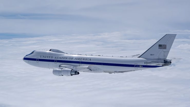 Το Boeing E-4B “Nightwatch” της Πολεμικής Αεροπορίας των ΗΠΑ, προσγειώθηκε στην αεροπορική βάση της Σούδας. 1 Το Boeing E-4B “Nightwatch” της Πολεμικής Αεροπορίας των ΗΠΑ, προσγειώθηκε στην αεροπορική βάση της Σούδας.