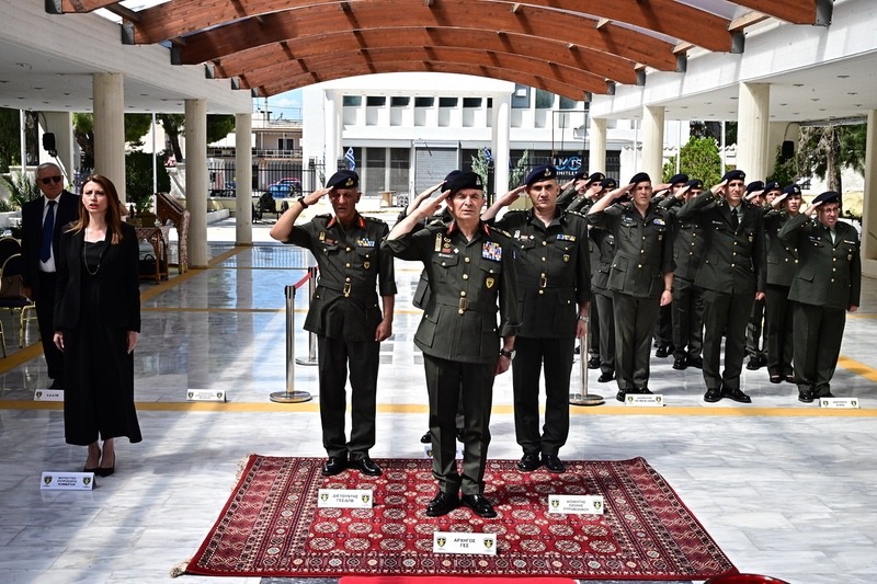 Τίμησαν στη Σχολή Πυροβολικού τον ήρωα της Κύπρου Στυλιανό Καλμπουρτζή 7 EGA 1699