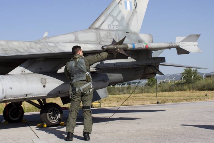 Στην τελική ευθεία η αναβάθμιση των...38 F-16 Block 50 της 341 Μοίρας «Βέλος» και της 347 Μοίρας «Περσέας». 1 Στην τελική ευθεία η αναβάθμιση των…38 F-16 Block 50 της 341 Μοίρας «Βέλος» και της 347 Μοίρας «Περσέας».