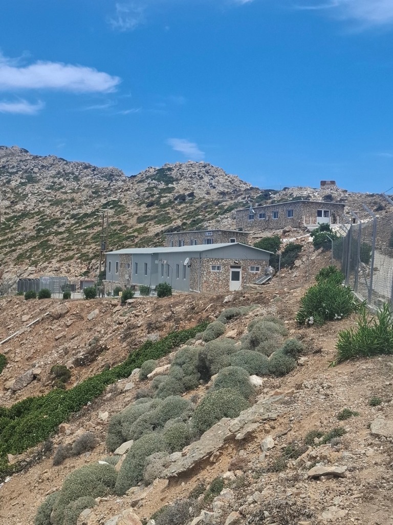 Aγιασμός στο Aνακαινισμένο Επιτηρητικό Φυλάκιο (ΕΦ) «ΨΕΡΙΜΟΥ», στην μικρόνησο της Ψερίμου. 3 IMG 0354