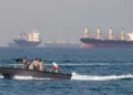Ιράν: Δηλώνει ότι ελέγχει τα Στενά του Ορμούζ – Επιθέσεις σε αμερικανικούς στόχους σε χώρες του Κόλπου 2 Ιράν: Δηλώνει ότι ελέγχει τα Στενά του Ορμούζ – Επιθέσεις σε αμερικανικούς στόχους σε χώρες του Κόλπου