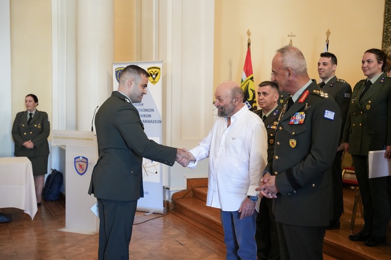 Αποφοίτησαν 17 Αξιωματικοί από τη Σχολή Τηλεπικοινωνιών Ηλεκτρονικών Αξιωματικών Διαβιβάσεων 10 Teleti Apofoitisis tis 34is Seiras tis STIAD 2026 07 31 010