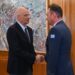 Ο Δένδιας υποδέχθηκε τον Διοικητή της 335 Μοίρας της 116 Π.Μ... Αντισμήναρχο (Ι) Γεώργιο Χατζόπουλο 12 Ο Δένδιας υποδέχθηκε τον Διοικητή της 335 Μοίρας της 116 Π.Μ… Αντισμήναρχο (Ι) Γεώργιο Χατζόπουλο