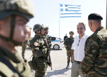 Μητσοτάκης από Αγαθονήσι: Ισχυρό μήνυμα ασφάλειας και αποτροπής από το ακριτικό φυλάκιο