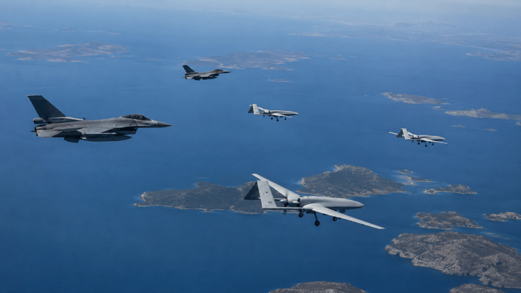Νέα τουρκική πρόκληση στο Αιγαίο: Τρία UAV προχώρησαν σε παραβιάσεις και παραβάσεις