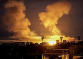 Ρωσική επίθεση στο Κίεβο: Τουλάχιστον 13 νεκροί και δεκάδες τραυματίες από πυραύλους και drones