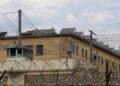 Φωτιά στις φυλακές Κορυδαλλού μετά από αντίδραση κρατουμένων σε μεταγωγή 2 Φωτιά στις φυλακές Κορυδαλλού μετά από αντίδραση κρατουμένων σε μεταγωγή