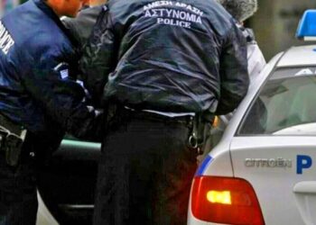 Υπόθεση Marfin: Στη φυλακή οι δύο 42χρονοι – Σε κράτηση στο Λονδίνο η 46χρονη