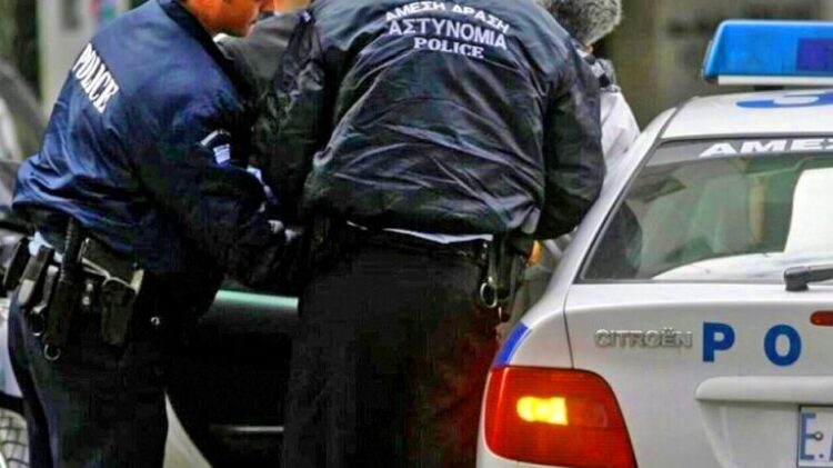 Υπόθεση Marfin: Στη φυλακή οι δύο 42χρονοι – Σε κράτηση στο Λονδίνο η 46χρονη 1 Υπόθεση Marfin: Στη φυλακή οι δύο 42χρονοι – Σε κράτηση στο Λονδίνο η 46χρονη