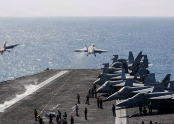 Οι αμερικανικές δυνάμεις λίγο πριν από τα μεσάνυχτα της Δευτέρας εξαπέλυσαν νέο κύμα επιθέσεων