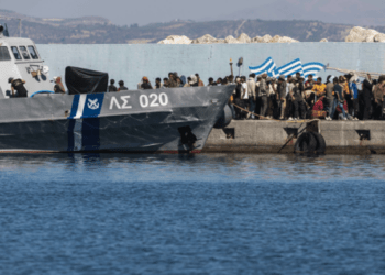 Τρεις επιχειρήσεις εντοπισμού και περισυλλογής συνολικά 147 λαθρομεταναστών νότια της Κρήτης 8 Τρεις επιχειρήσεις εντοπισμού και περισυλλογής συνολικά 147 λαθρομεταναστών νότια της Κρήτης
