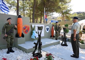 Δέηση υπέρ αναπαύσεως των ψυχών των πεσόντων αεροπόρων στο ΠΒΚ 6 Δέηση υπέρ αναπαύσεως των ψυχών των πεσόντων αεροπόρων στο ΠΒΚ