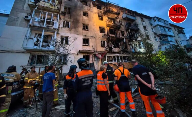 Επίθεση με drones στη Σεβαστούπολη: Τέσσερις τραυματίες και ζημιές σε κτίρια