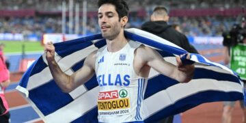 Πέταξε στα 8.44 ο Τέντογλου και έστειλε την Ελλάδα στα Ουράνια