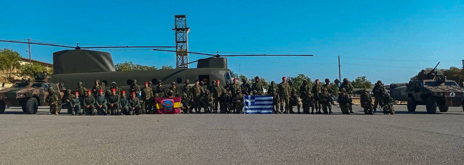Στους Κοκκινομπερέδες της 5ης Αερομεταφερόμενης Ταξιαρχίας ο Α/ΓΕΣ 3 IMG 3629